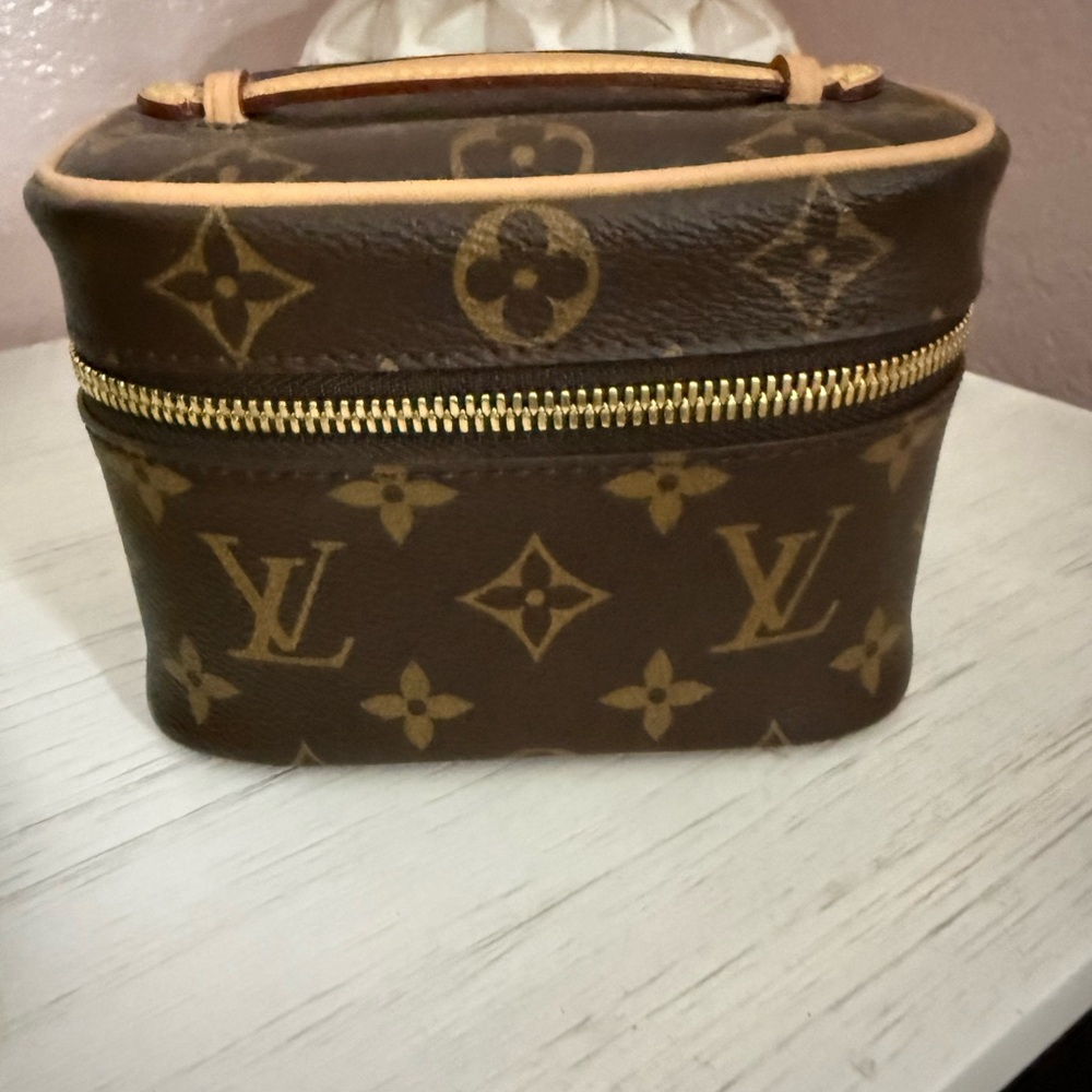 Louis Vuitton Nice Nano